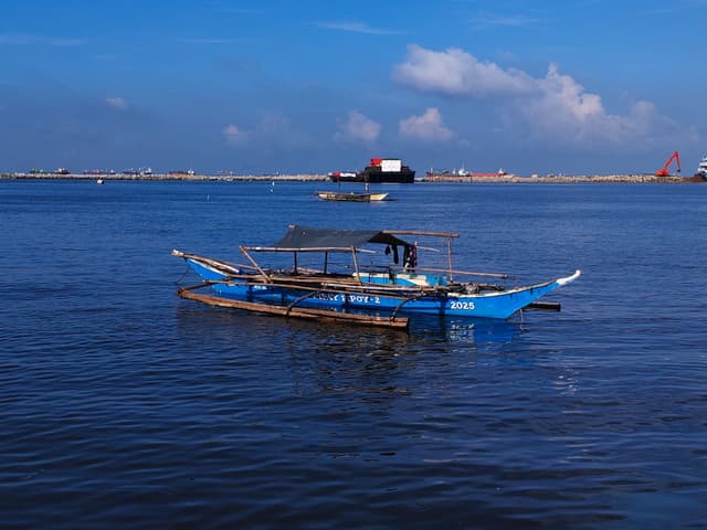 Where the water once fed us: As Navotas' tahungan disappears, fisherfolk adapt to keep their way of life afloat